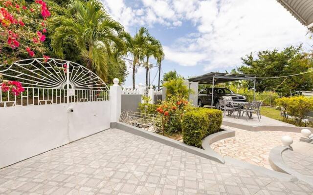 Serenity 2-bed Apartment in Port Antonio