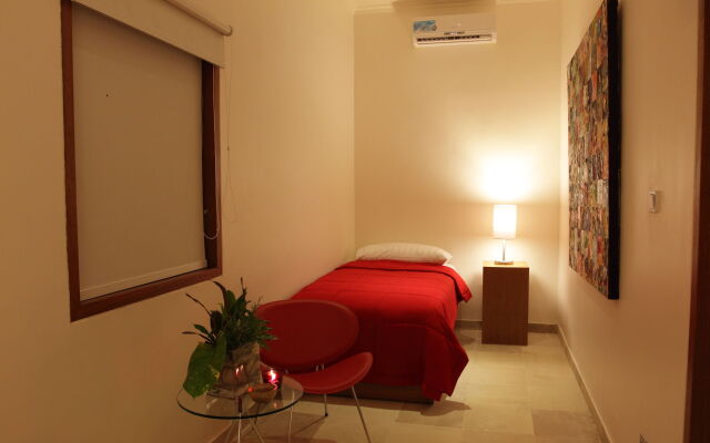 Rouge Bali - Lounge Bar, Villas & Spa