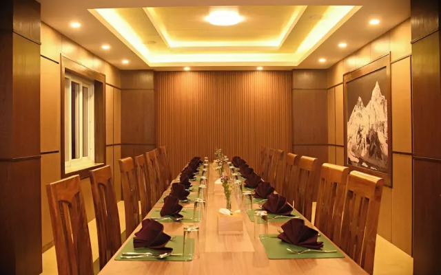 Hotel Sherpani