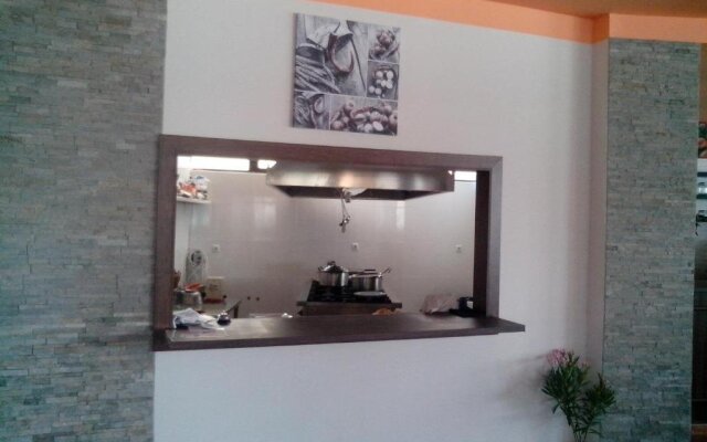 La Piazza Primorsko Rooms & Apartments
