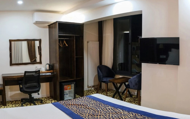 Çınar Han Otel ve Cafe