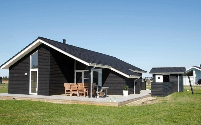 8 Person Holiday Home in Brovst