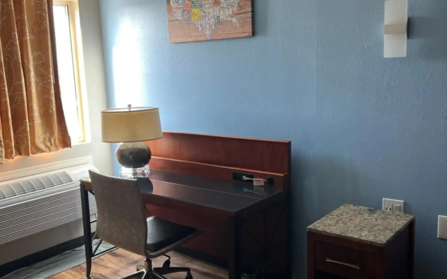 Econo Lodge San Antonio near SeaWorld - Medical Center
