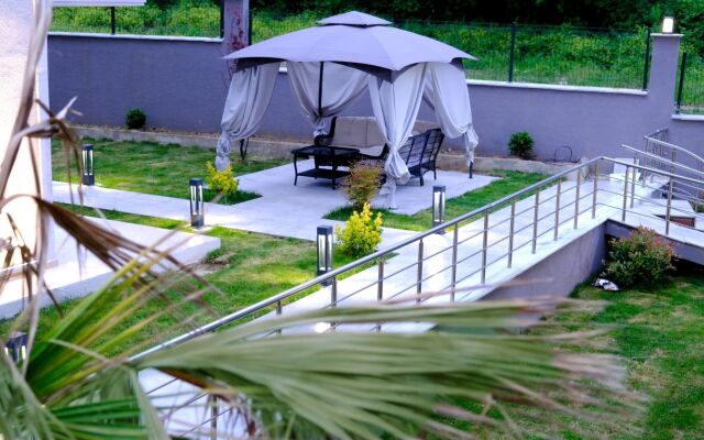 Flower City Suites
