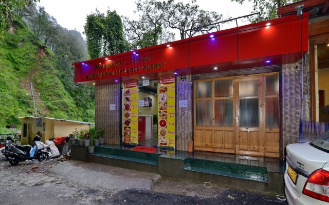 OYO 16927 Home Studio Mussoorie Hikes View