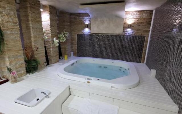 LUX STUDIO 1505 Apart Hotel Zoned II