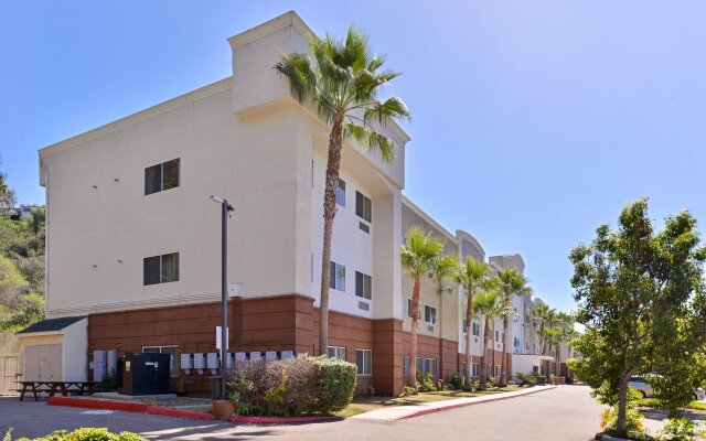 Candlewood Suites San Diego, an IHG Hotel