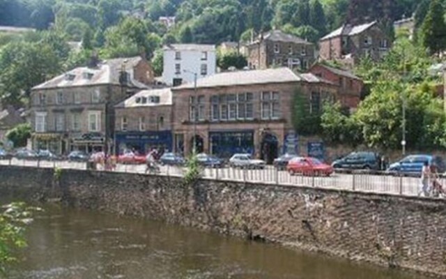 The Red Lion Hotel