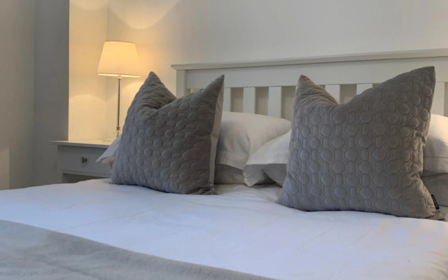 Lux 2 Bedroom Ground Floor Apartment