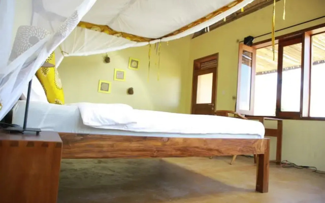 Kikonko Lodge