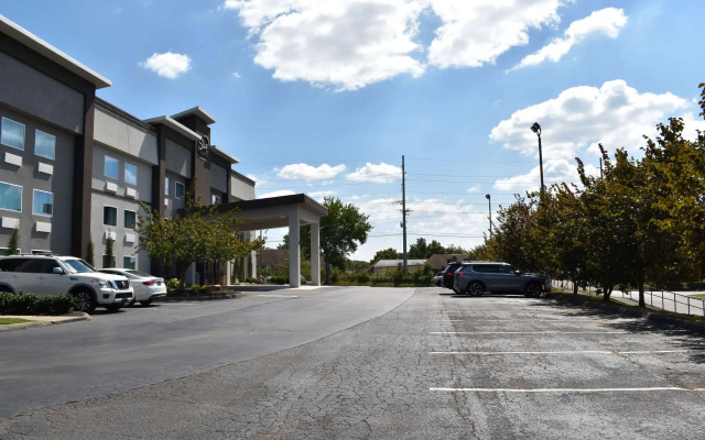 Sleep Inn & Suites Knoxville West