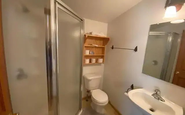 Warrens Cabin