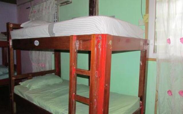 Coconut Hostel Playa Estrella