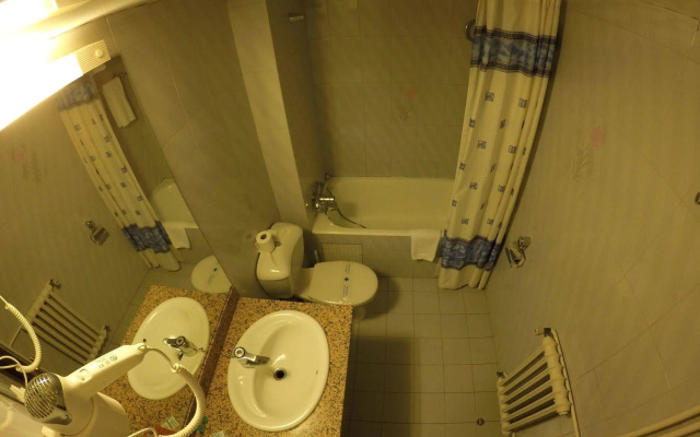 Somriu Hotel City M28