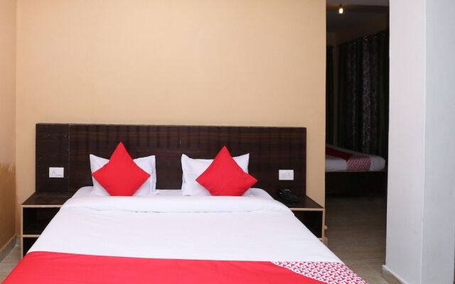 Oyo 29715 Stone Cafe & Rooms
