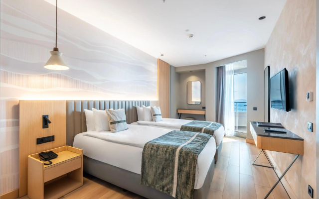 Korumar Deluxe Hotel