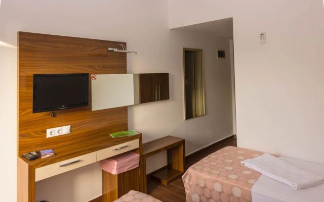 Cotton Boutique Hotel 16+