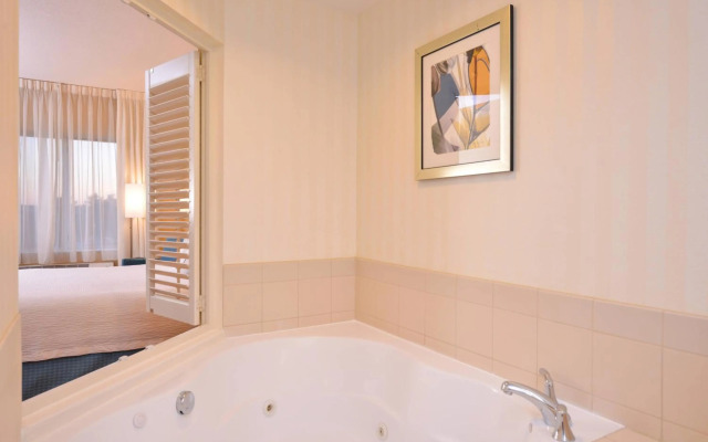 Fairfield Inn & Suites by Marriott White Marsh