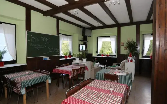 b & b Die alte Schule
