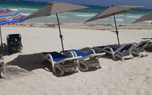 Playa Las Palmas Glamping Tulum