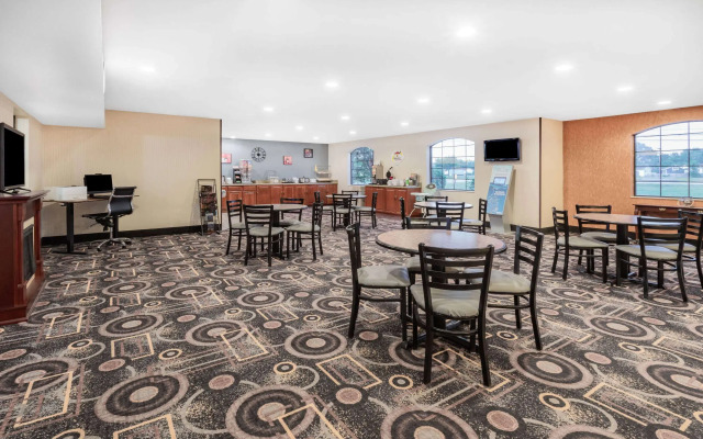 Super 8 by Wyndham Marysville/Port Huron Area