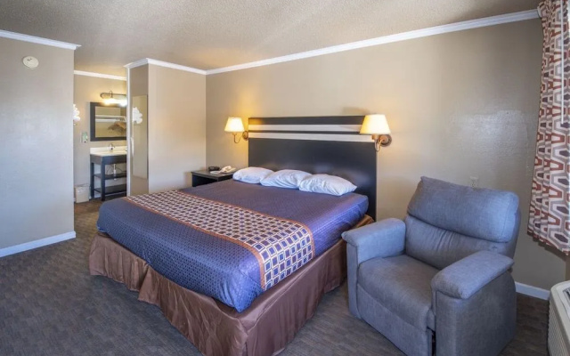 Surf Motel and Gardens
