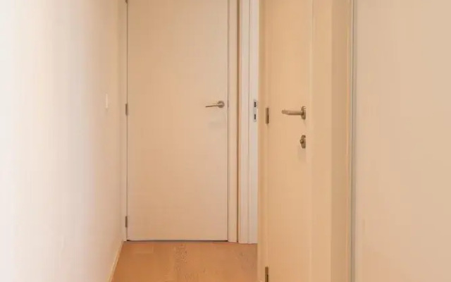 Central Flat With Sunny Terrace