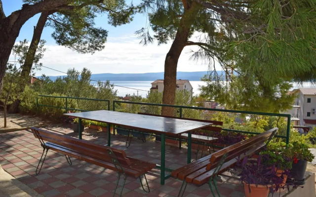 Apartments by the sea Duce, Omis - 946