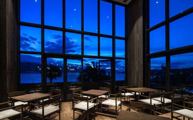 Erhai Lake Seclusion Life