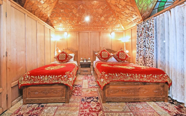 Kolu Group Of Houseboats