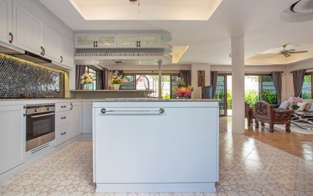 Havana Pool Villa with Gym and Billiard