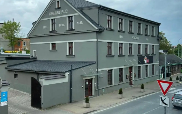 Sun House