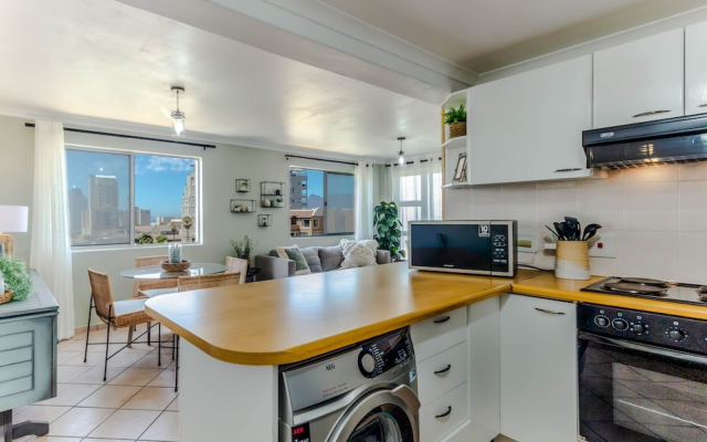 Santorini 403B by CTHA, Cape Town