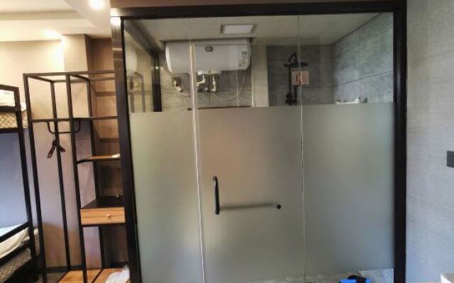 Xiaoxiong E-Sports Hotel