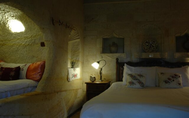 Elkep Evi Cave Hotel