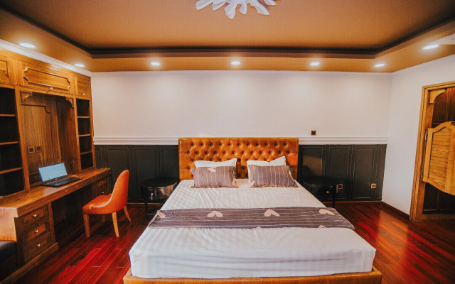 D' Le Roi Soleil Luxury Apartment Wesstlake