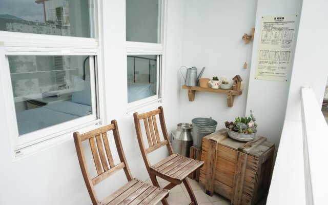 Milk White Homestay