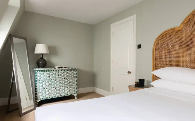 Chester Row IV by Onefinestay