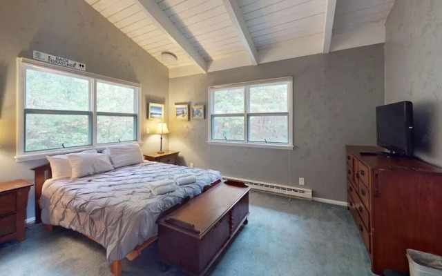 Silver Spring Chalet - GetAway