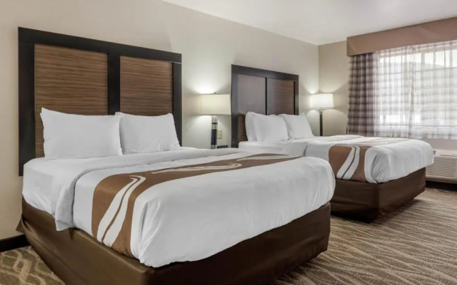 Allington Inn & Suites South Fork