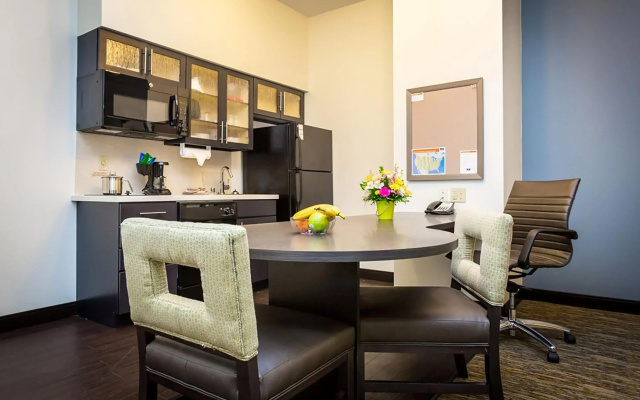 Candlewood Suites Sidney by IHG