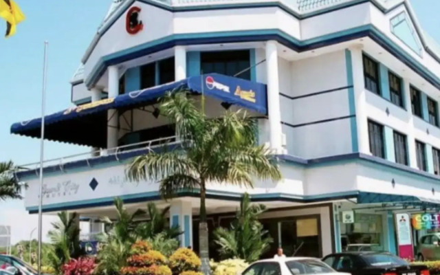 Grand City Hotel