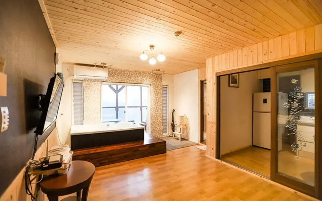 Inje Baekdam Rainbow Pension