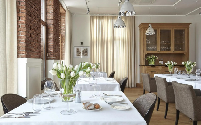 Mercure Wiazowna Brant