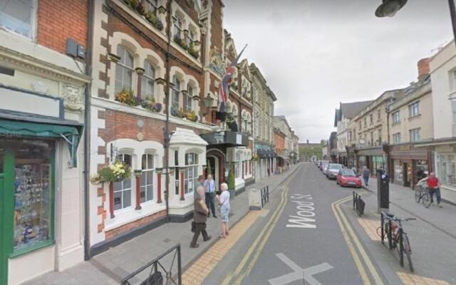 Swindon Old Town Studio - EnterCloud9SA