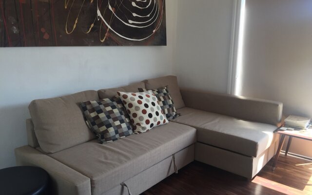 The Anderson, South Melbourne, MSAC 400m, Parking, Balcony