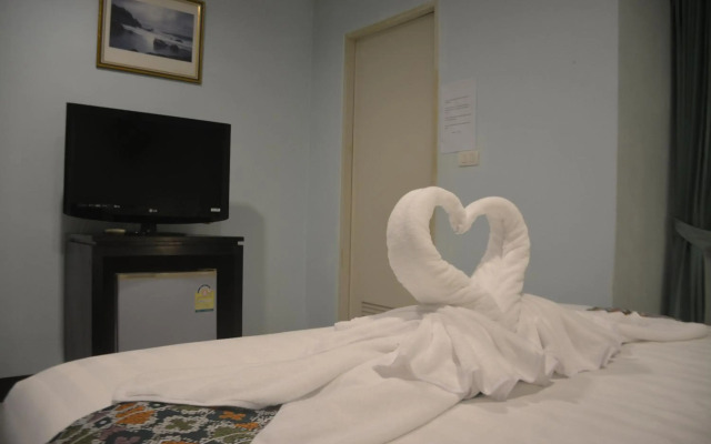 Patong Moon Inn Guesthouse
