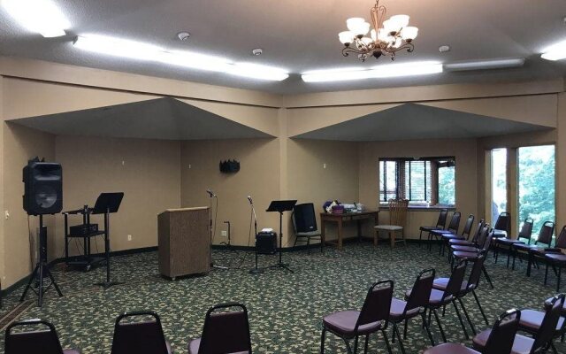 Riverwood Inn & Conference Center