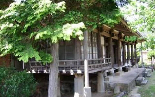 Traditional Noble Choi Old House