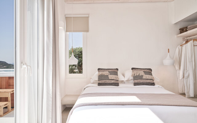 Naxian Utopia Luxury Villas & Suites